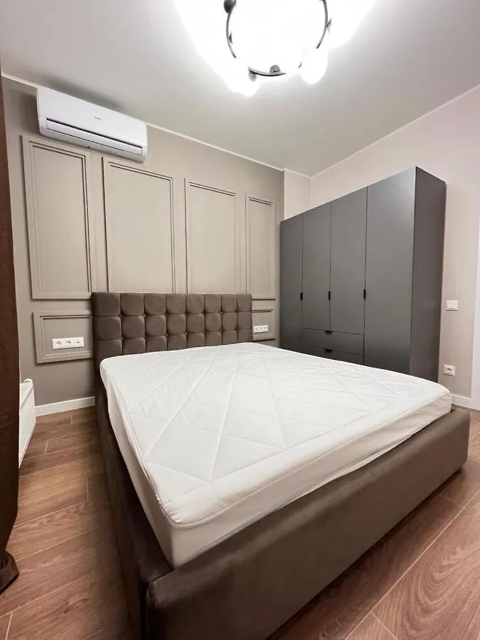 Appartement 1-К Кв. Жк Respublika, Бульвар Тадея Рильского 3, Метро Теремки 10 Мин à Kiev